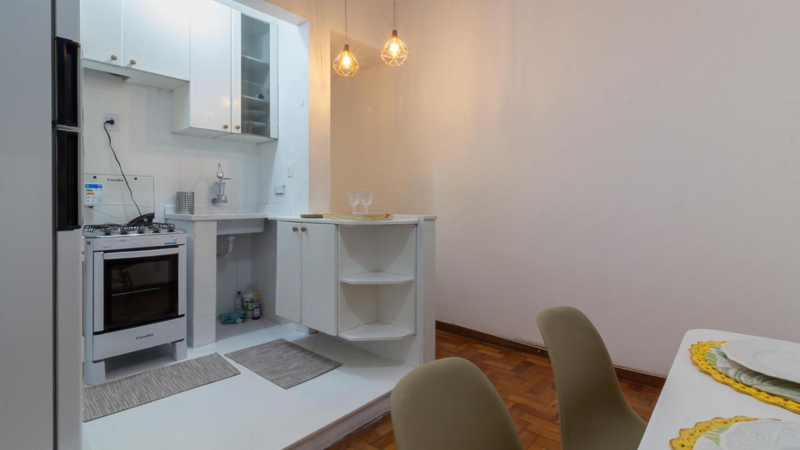 Apto A Poucos Passos Da De Copacabana Apartamento