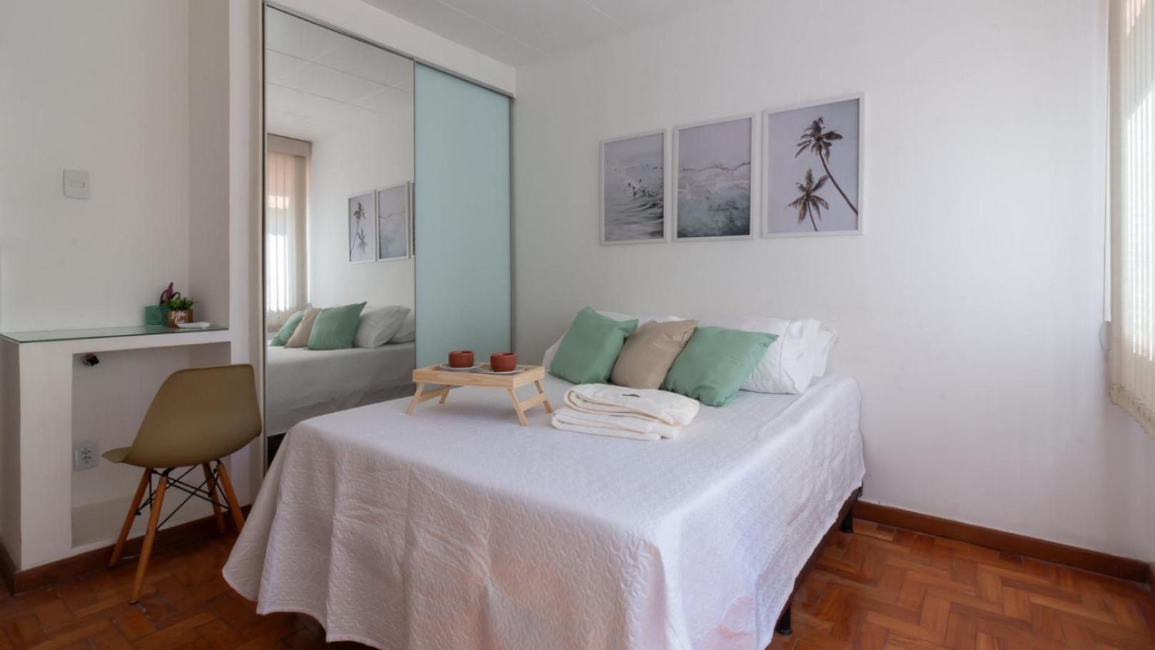 Apto A Poucos Passos Da De Copacabana Apartamento